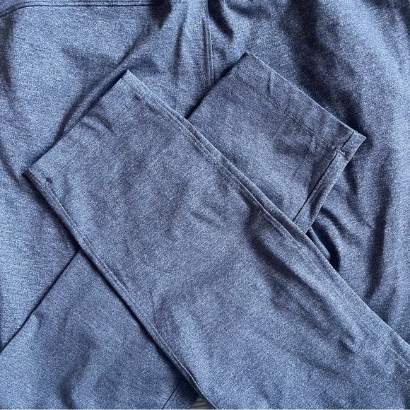 Lululemon On The Fly - Picture 4 of 7